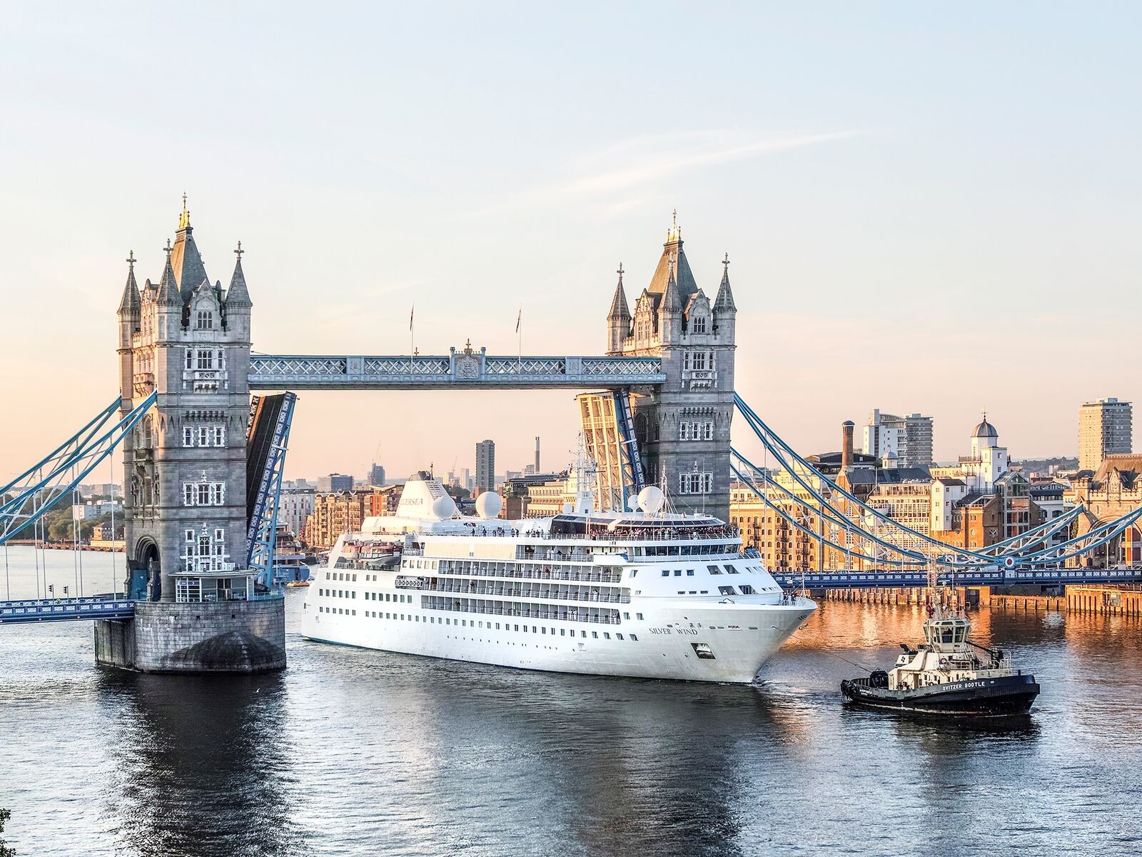 A new photographic exhibition Connecting London at London Bridge by ...